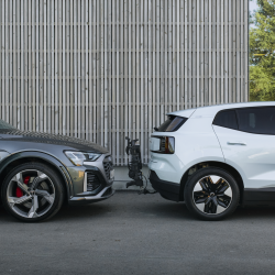 Thule OutPace dviračių laikiklis ant kablio 3 dviračiams