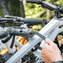 Thule VeloSpace 3 dviračių laikiklis ant kablio e-bike mikroautobusams vežti 4 dviracius 3+1