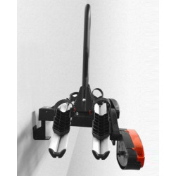 Dviračių laikiklio laikiklis tvirtinamas prie sienos